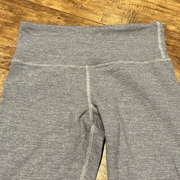 Lululemon striped grey and white Capri leggings - Picture 2 of 10